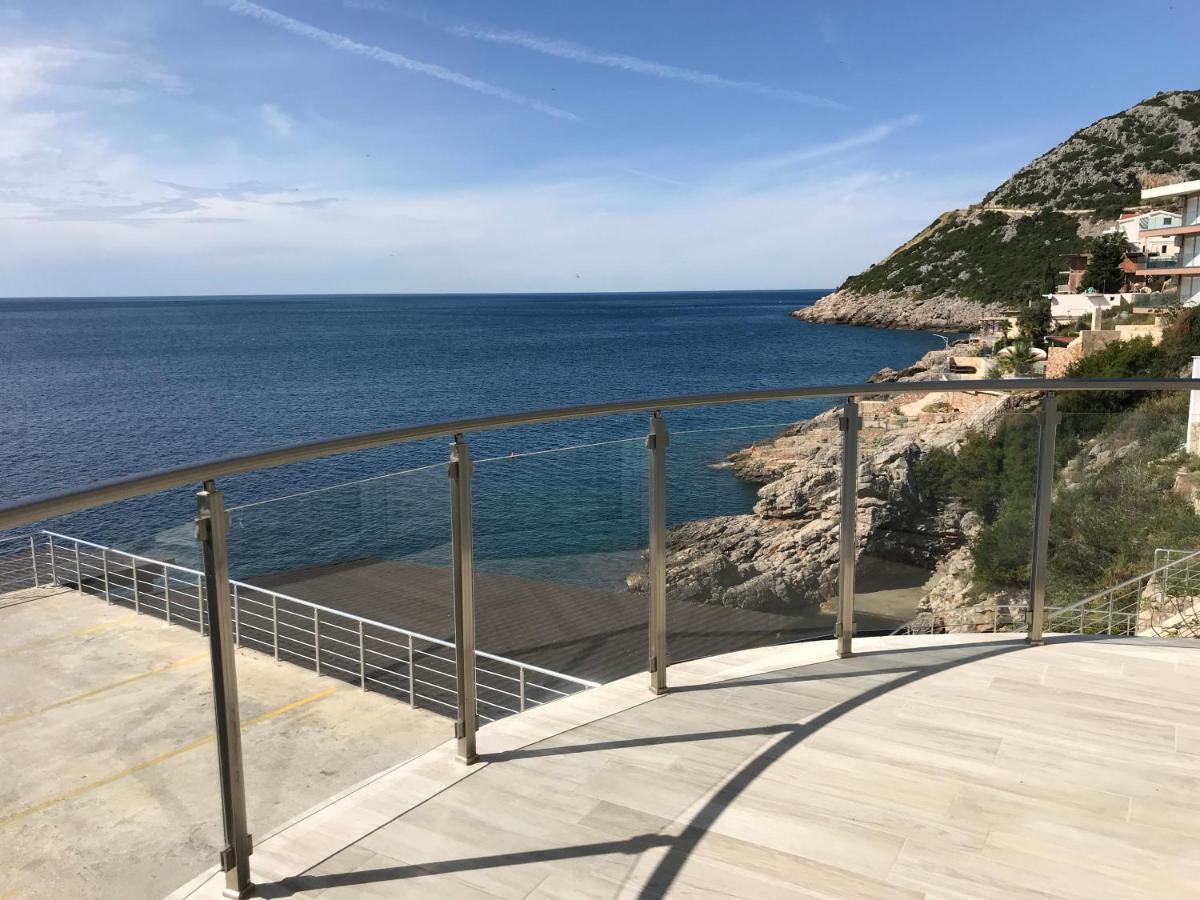 First Line Of The Sea 1 Apartment Добра вода Екстериор снимка